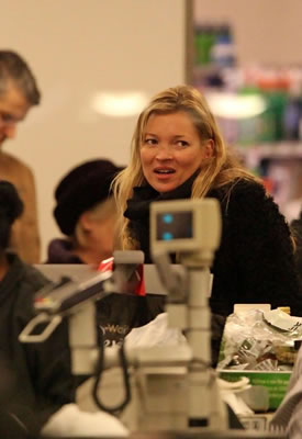 Celebrity style: Kate Moss Shopping