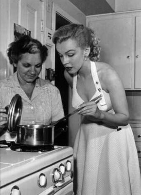 Celebrity diet: Marilyn Monroe - diuretic diet to remove fluid retention