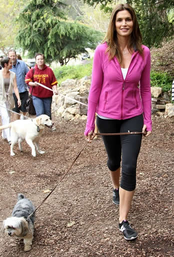 Celebrity Exercise: Cindy Crawford fitness