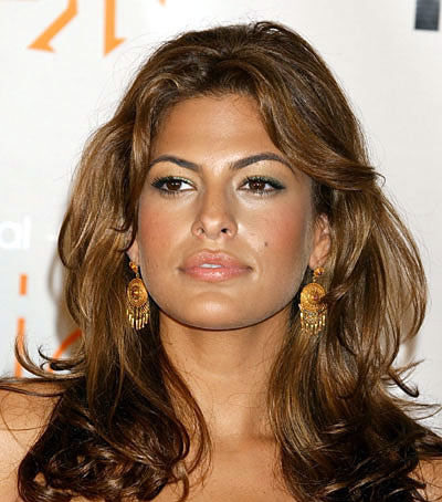 Celebrity hairstyle: Eva Mendes hairstyle