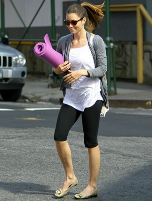 Celebrity exercises: Jessica Biel