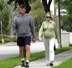 Celebrity exercise for Weight Loss: Denise Richards - Personal trainer